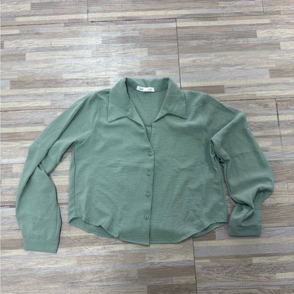 Elegant Green Button-Up Women's Top